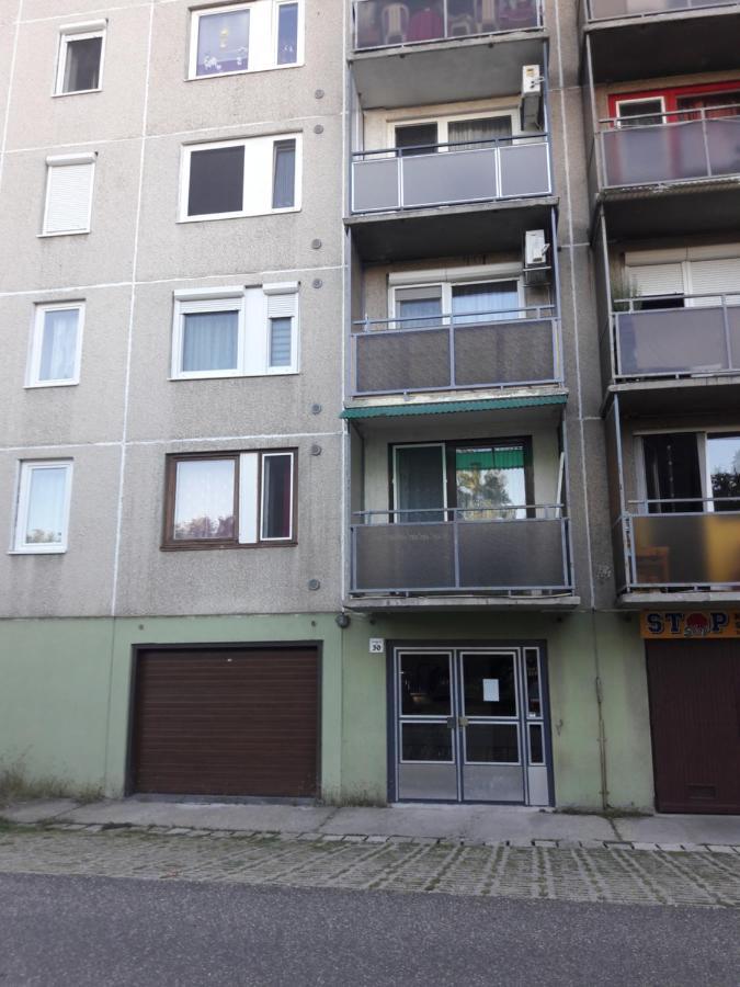 Studio+19 Apartman Kazincbarcika Exterior photo